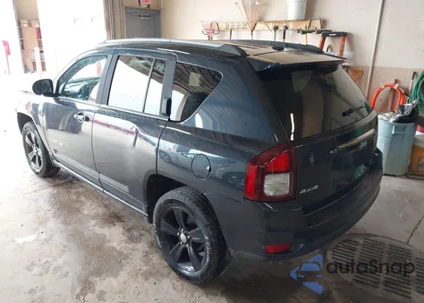 2016 Jeep Compass Latitude из США, поврежденный, VIN 1C4NJDEB0GD587341